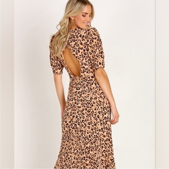 ASTR Open Back Leopard Dress - Picture 2 of 7
